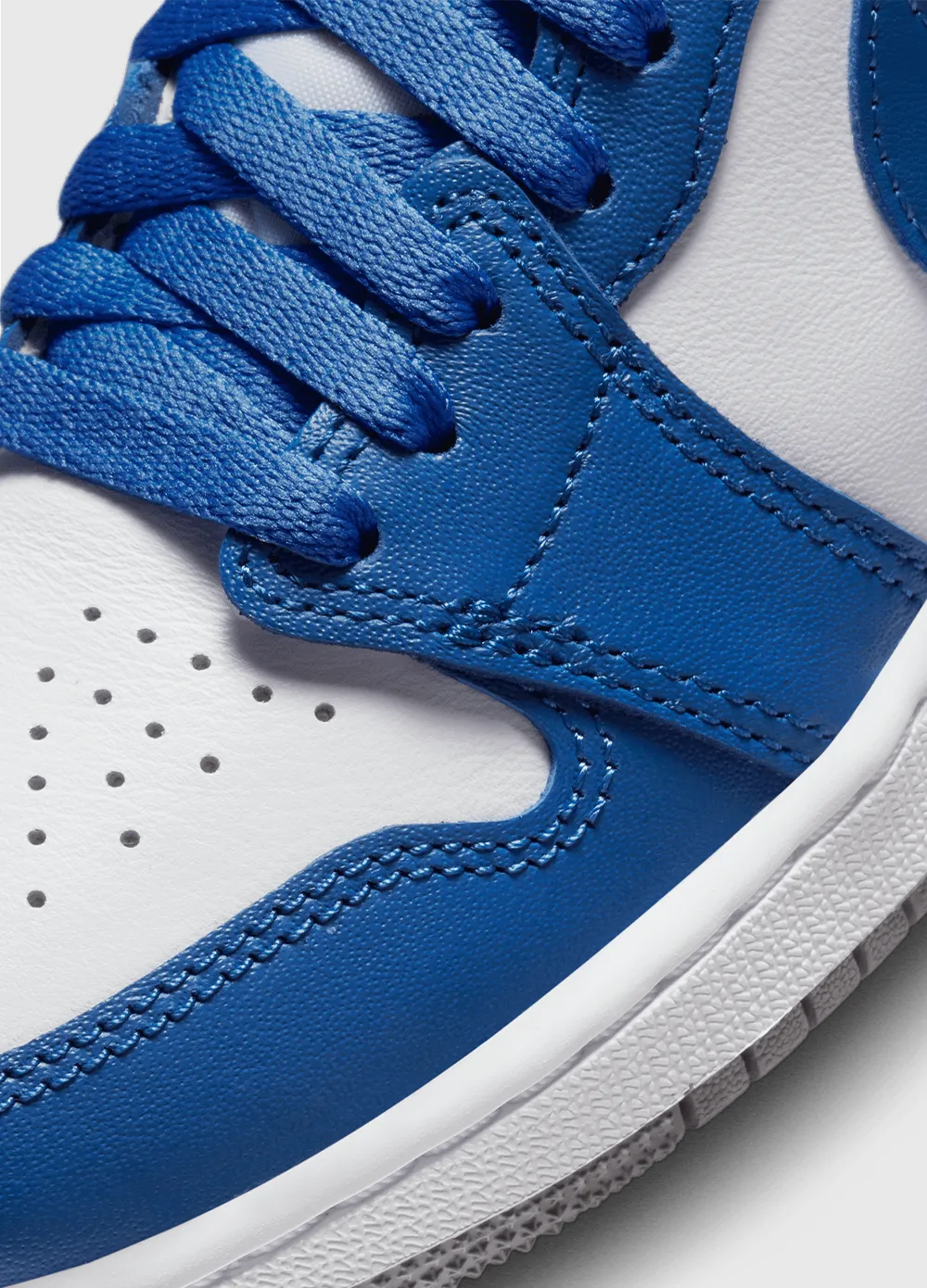 Children's Jordan 1 Retro High OG 'True Blue' Sneakers