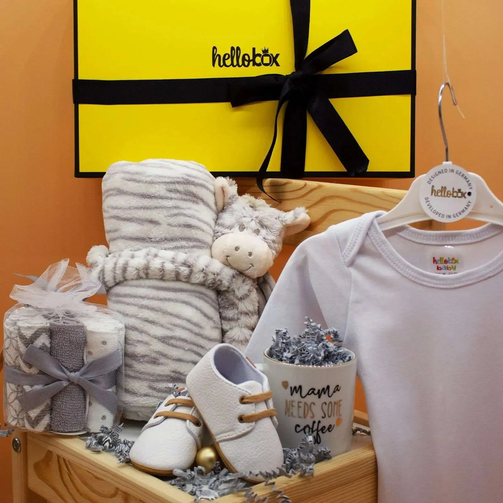 HELLOBOX! 5PC Newborn/Infant Gift Set (Giraffe)