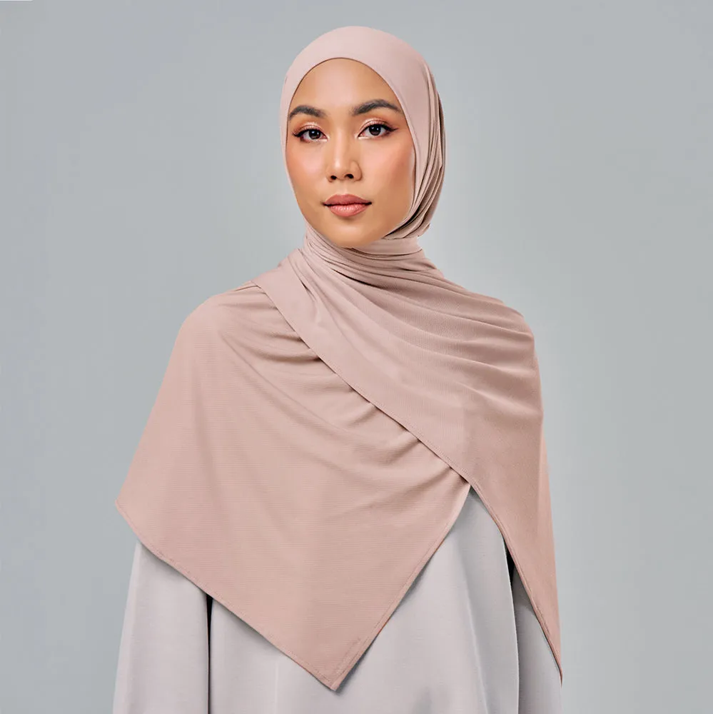 Najwa Sport Shawl - Cheerleader