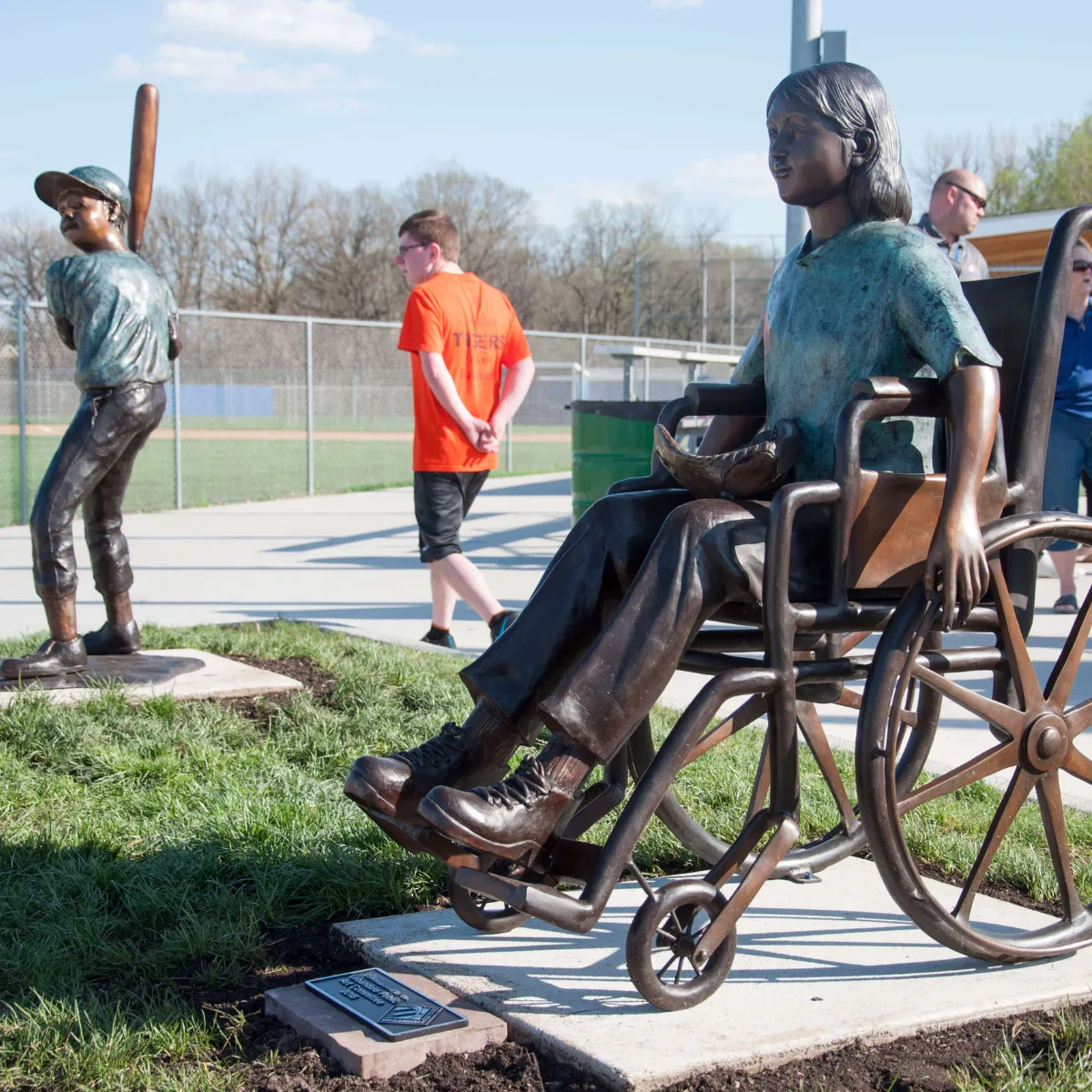 Slugger, Baseball Statue